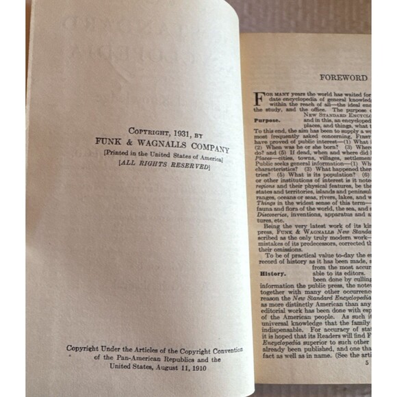 1931 Funk & Wagnalls New Standard Encyclopedia set of 24 Volumes & Yearbook 1932 - Picture 4 of 10